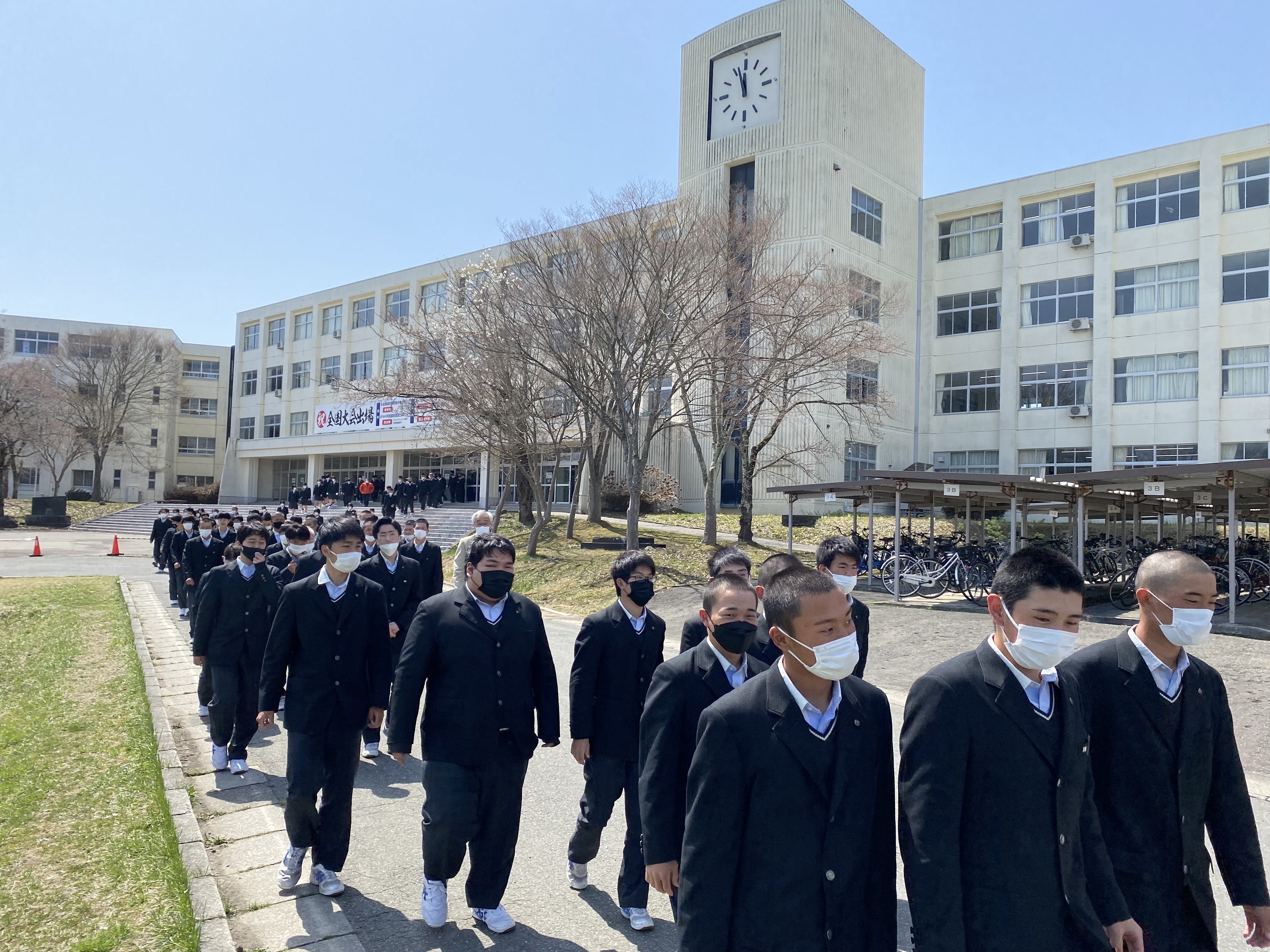 4月12日(火) 4月12日(火)